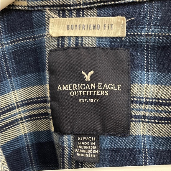 American Eagle  Navy Plaid Shirt Pearlized Snap buttons Coastal Cowgirl - Picture 2 of 8